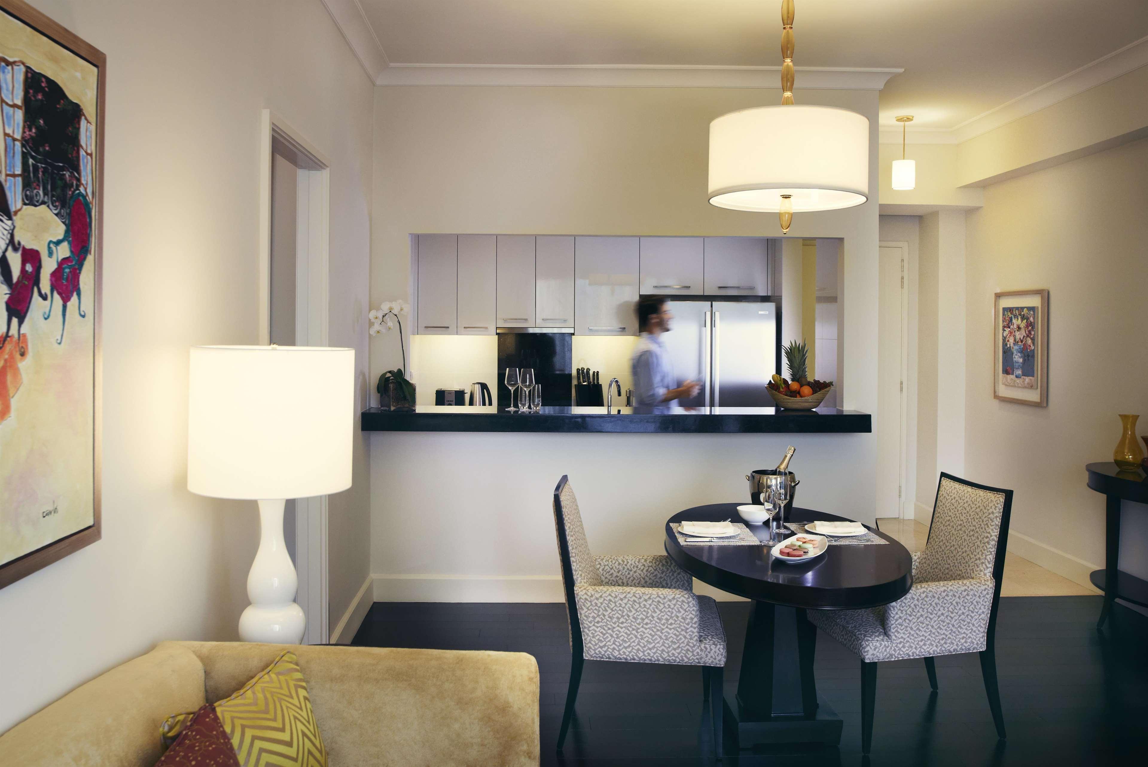 Hotel Raffles Makati