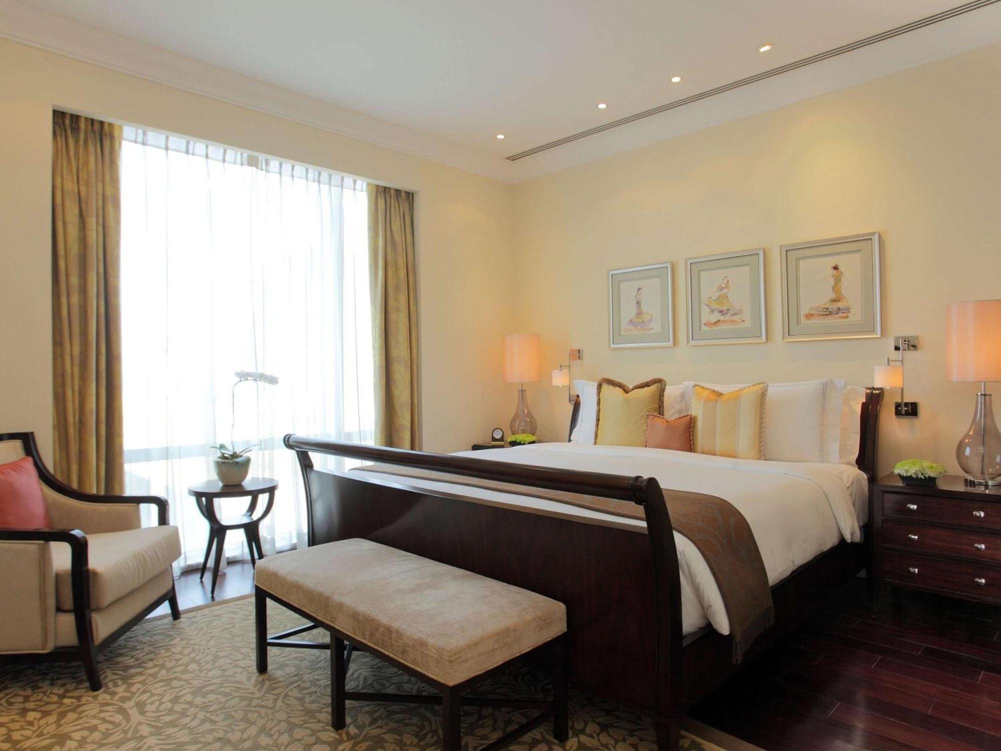 Hotel Raffles Makati Makati City